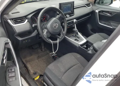 2021 Toyota Rav4 Xle z USA, uszkodzony, nr VIN 2T3P1RFV4MC149176